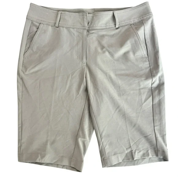 Pebble Beach Women's Tan Golf Shorts - Picture 1 of 3